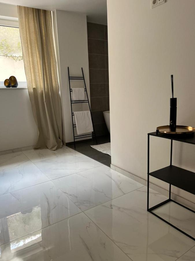 Moderne, Ruhige Ferienwohnung , Ideal Zum Abschalten Hadamar Εξωτερικό φωτογραφία