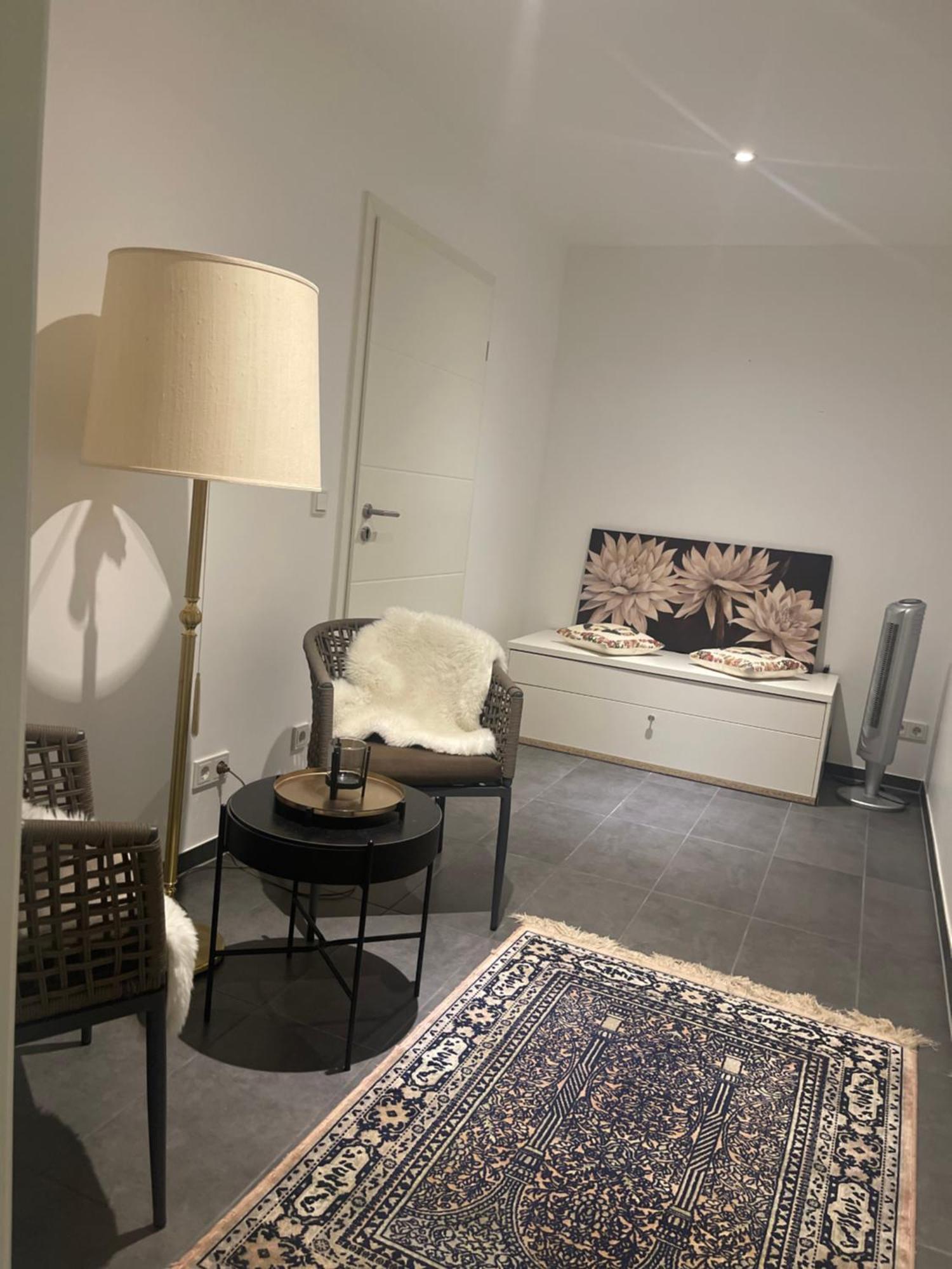 Moderne, Ruhige Ferienwohnung , Ideal Zum Abschalten Hadamar Εξωτερικό φωτογραφία